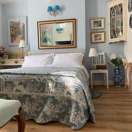 Esme'S Bed & Breakfast Winchester Bagian luar foto