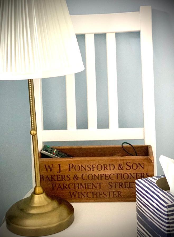 Esme'S Bed & Breakfast Winchester Bagian luar foto